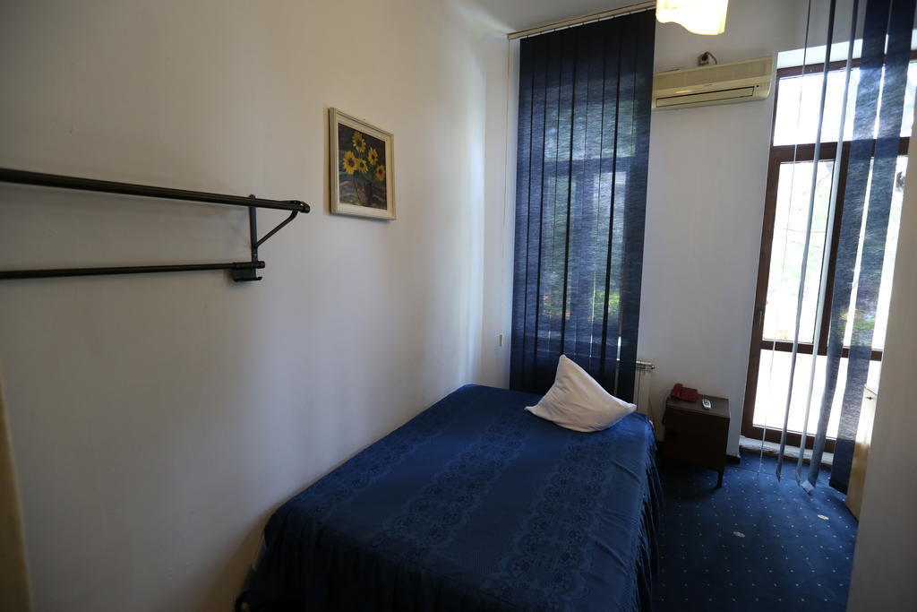 Banat Hotel Bukares Ruang foto
